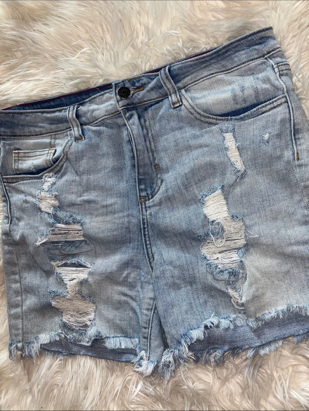 5 for $25🎈Cello distressed shorts